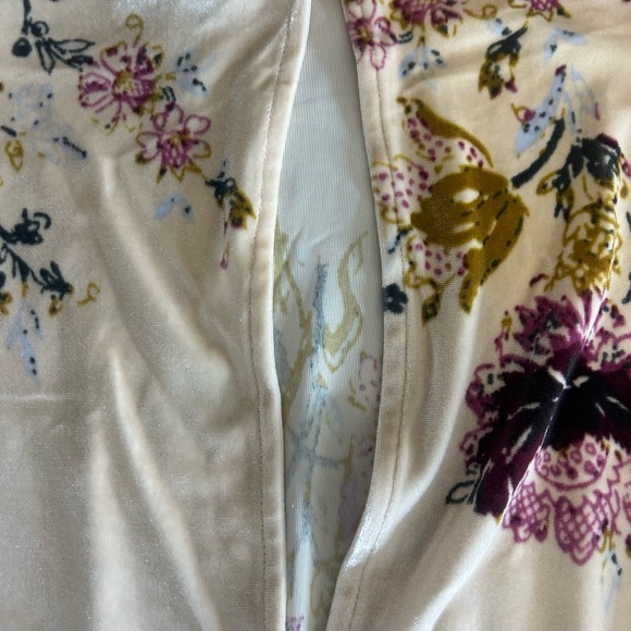 Intimately Free People Body Slouchy Velvet Oversized Ivory Floral Bodysuit Small - Picture 9 of 13